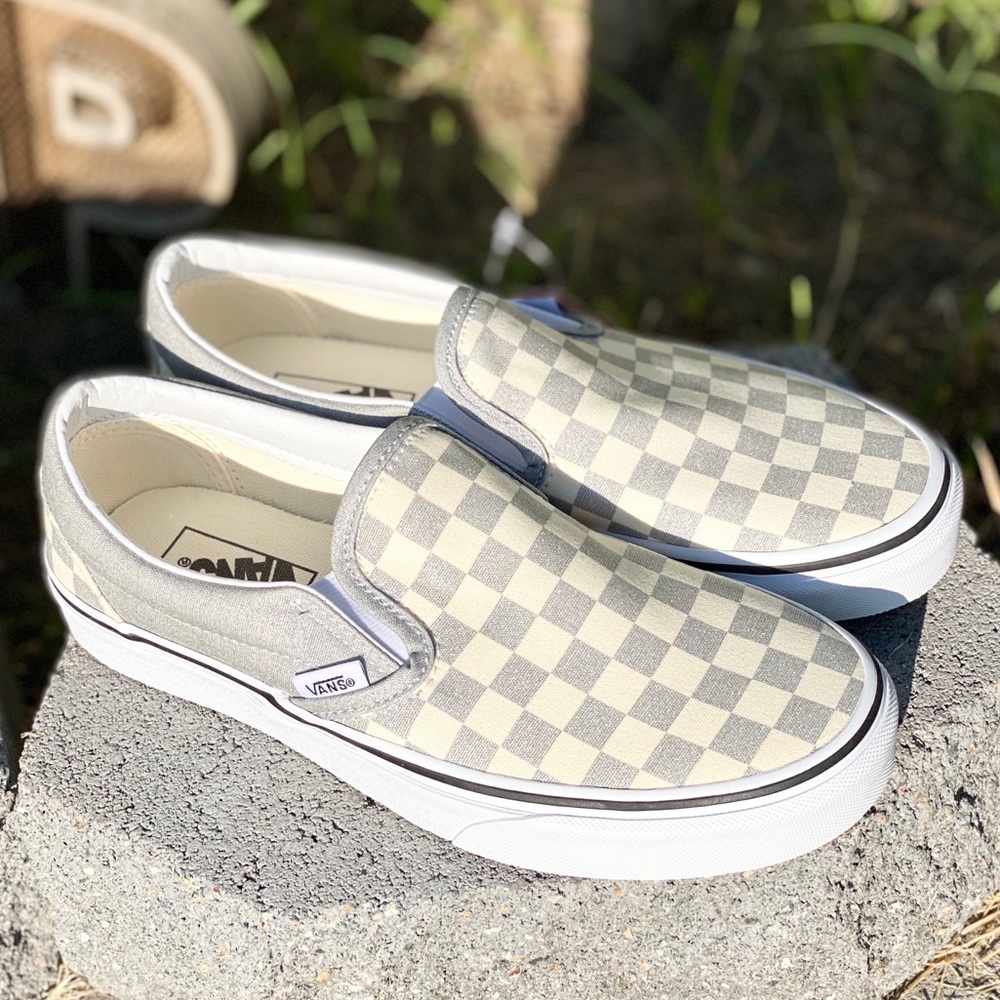 New Vans Silver checkered slip on shoes - Picture 3 of 6